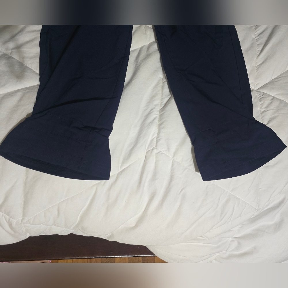 FIGS High Waisted Scrub Pants - Picture 4 of 10